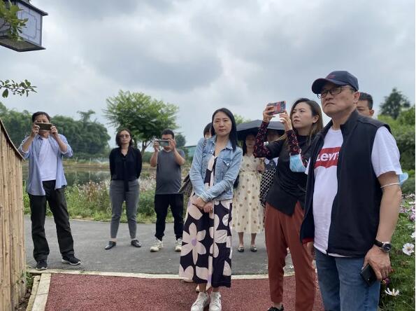 四川省绿促会开展“学习践行绿色发展理念，建设生态美丽四川”主题党建活动