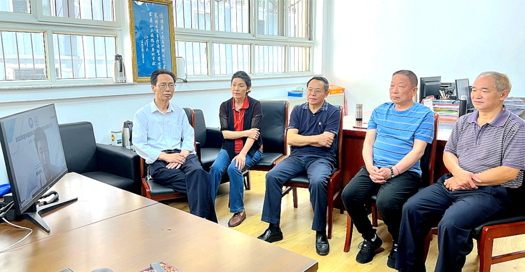 四川省老科技工作者协会组织收看收听中国老科协“银龄行动、科技为民”——先进事迹报告会